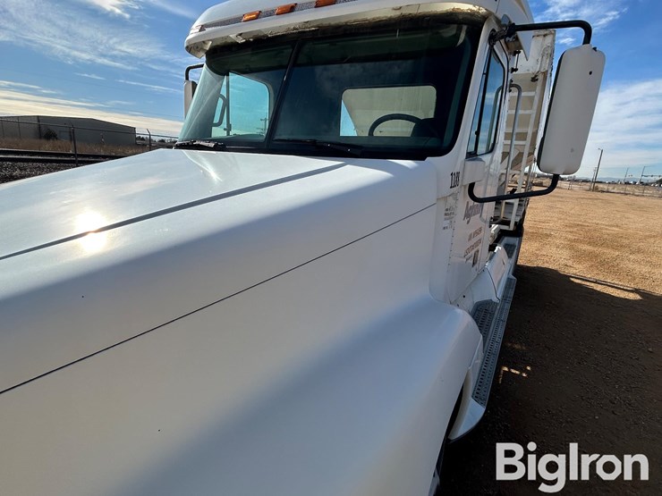 1998-freightliner-century-120-image-12