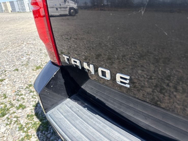 2010-chevrolet-tahoe-image-7