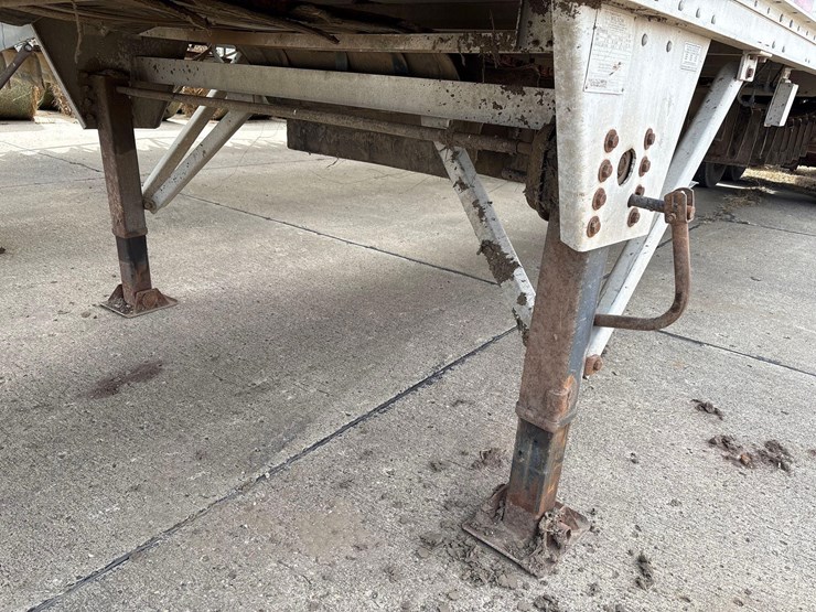 2014-wilson-grain-trailer-image-55