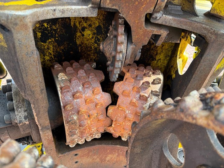 deere-1270e-image-46