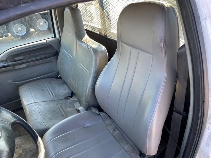 2009-ford-f750-xlt-image-33