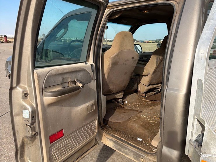 2004-ford-f250-image-23