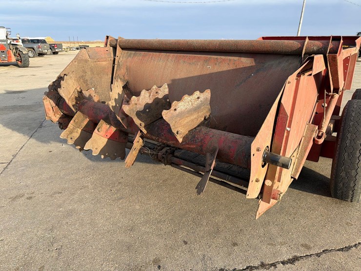 new-holland-195-image-8