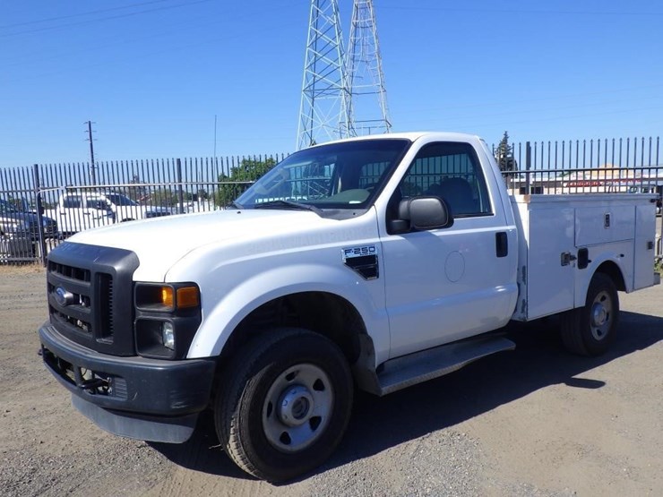 2008-ford-f250-image-1