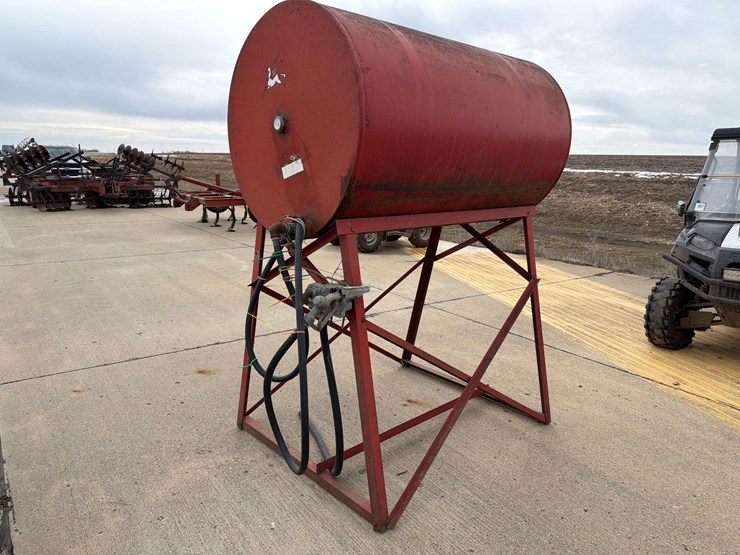 300-gallon-fuel-barrel-w/-stand-image-2