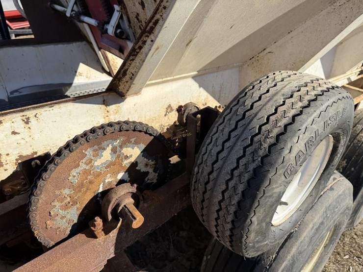 chandler-lime/fertilizer-spreader-image-6