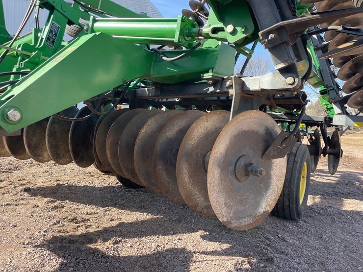 2005-john-deere-637-image-28