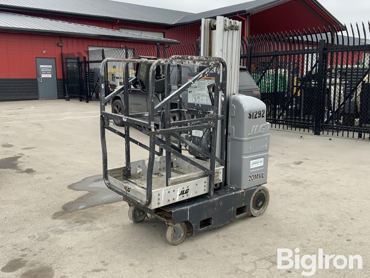 2015-massey-ferguson-730-image-1