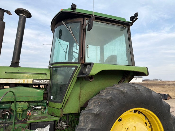 john-deere-4630-image-7