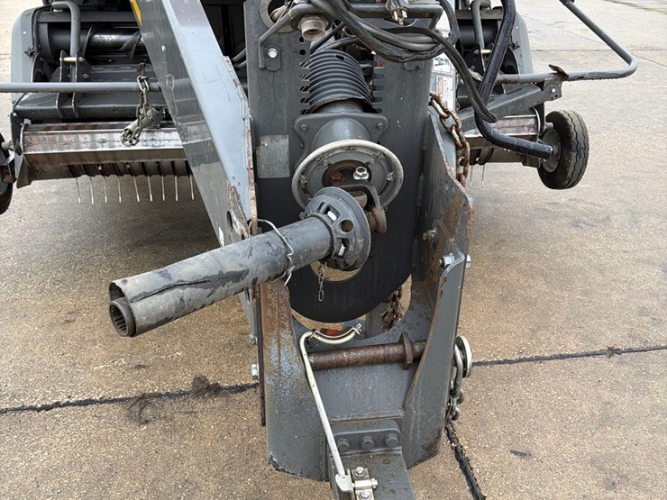 massey-ferguson-2290-image-12