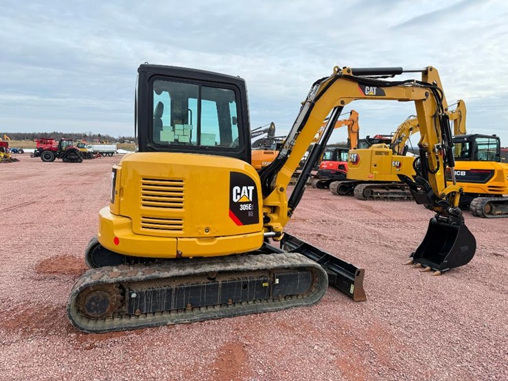 caterpillar-305e2-cr-image-3