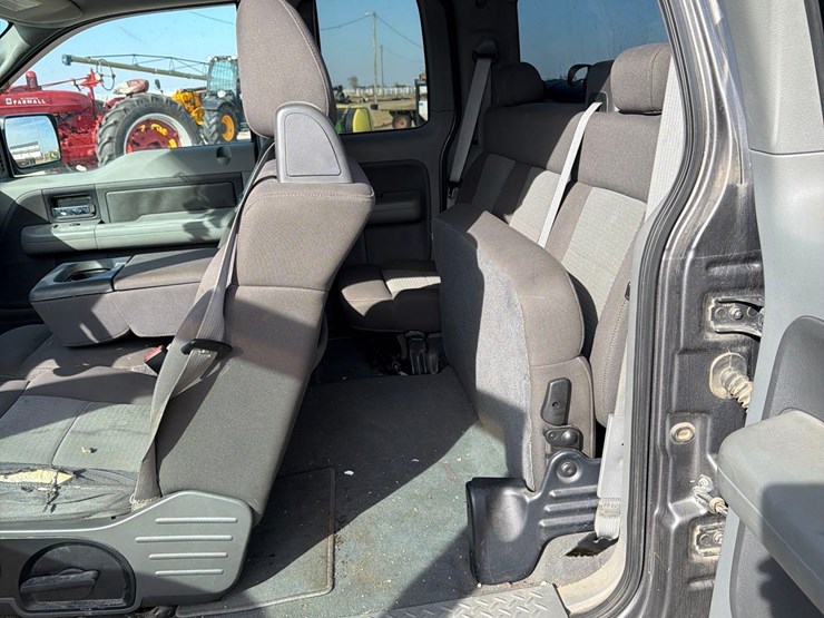 2004-ford-f150-image-32