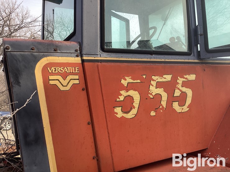 1982-versatile-555-image-10