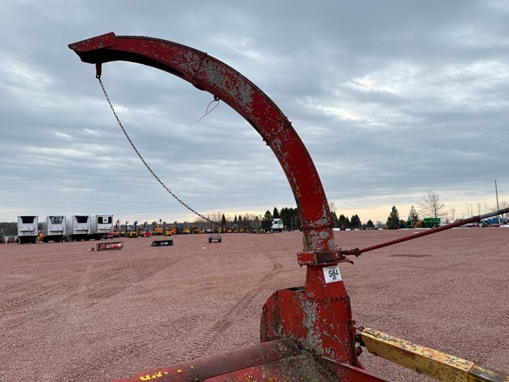 new-holland-33-image-10