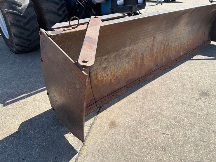 1990-versatile-946-image-28