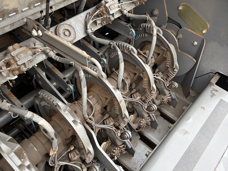 massey-ferguson-2290-image-42