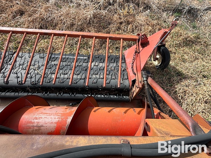 international-810-image-15