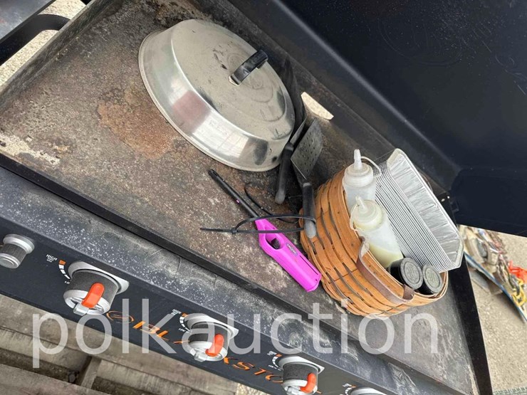 1839---black-stone-grill-image-2