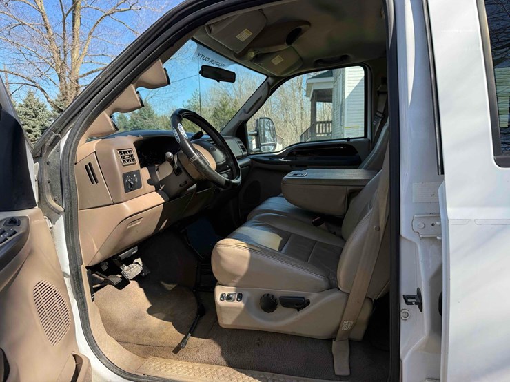 2003-ford-f250-lariat-image-30