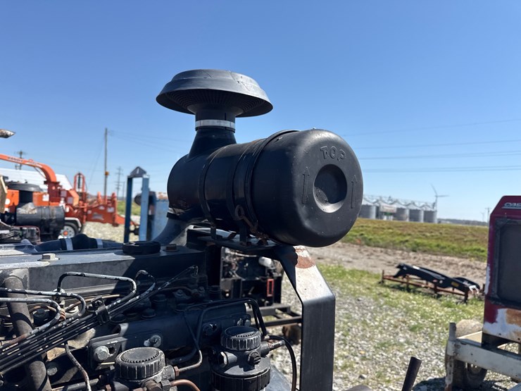 massey-ferguson-1006-image-10