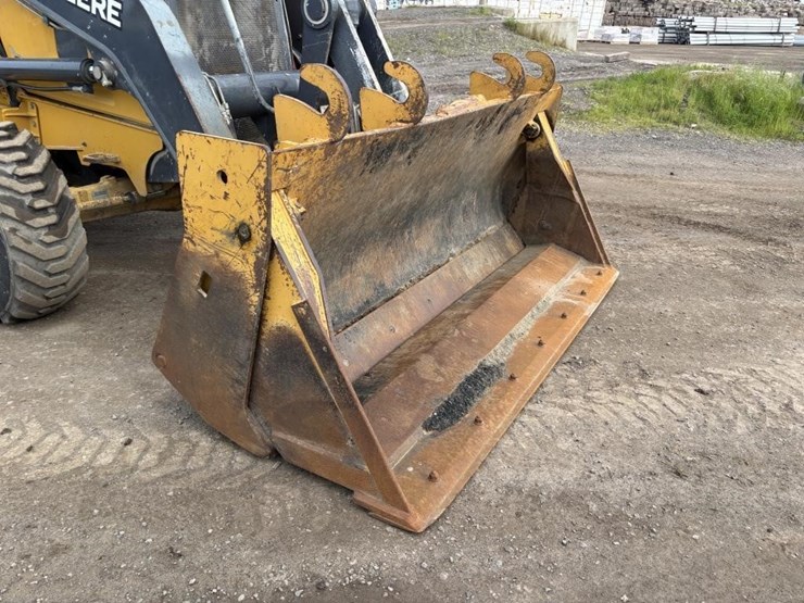 2017-deere-210lep-image-3