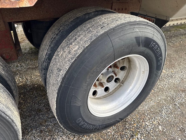 2004-timpte-hopper-bottom-image-16