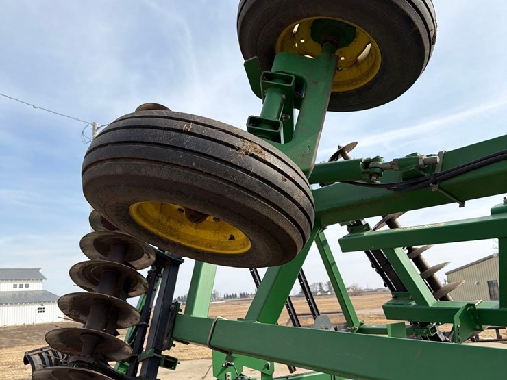 john-deere-637-image-26