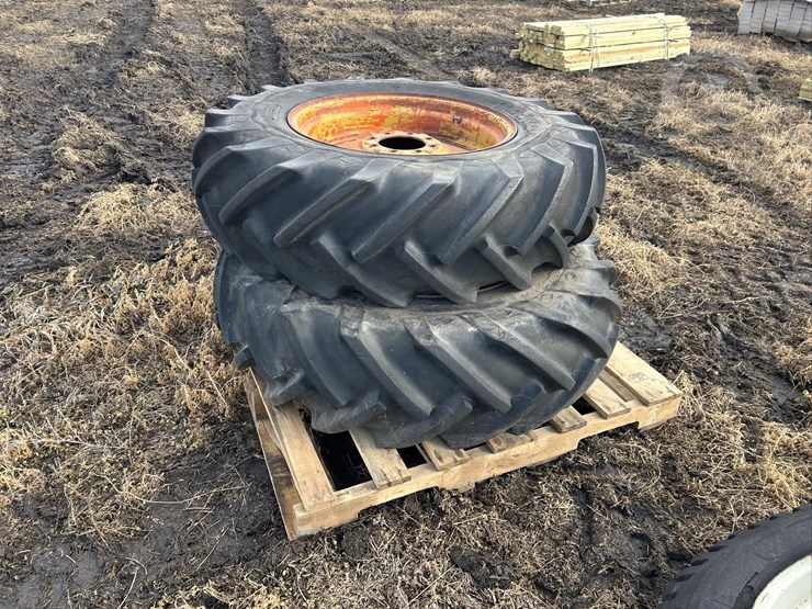 tractor-rims-and-tires-image-1