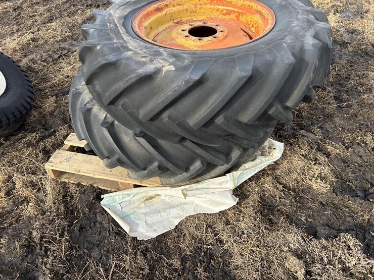 tractor-rims-and-tires-image-4