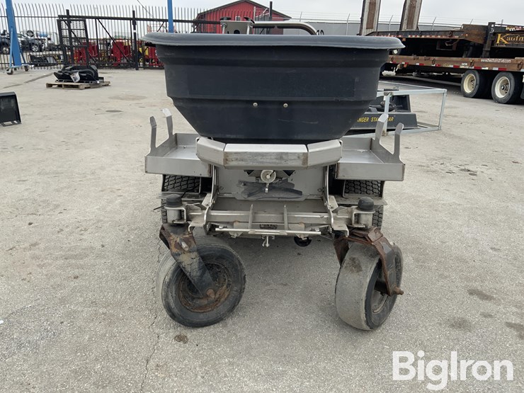 2016-massey-ferguson-730-image-6