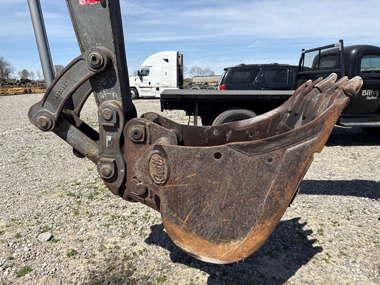 volvo-ecr88-image-18