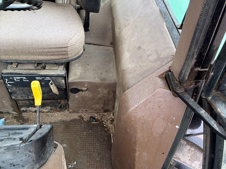 john-deere-4650-image-28