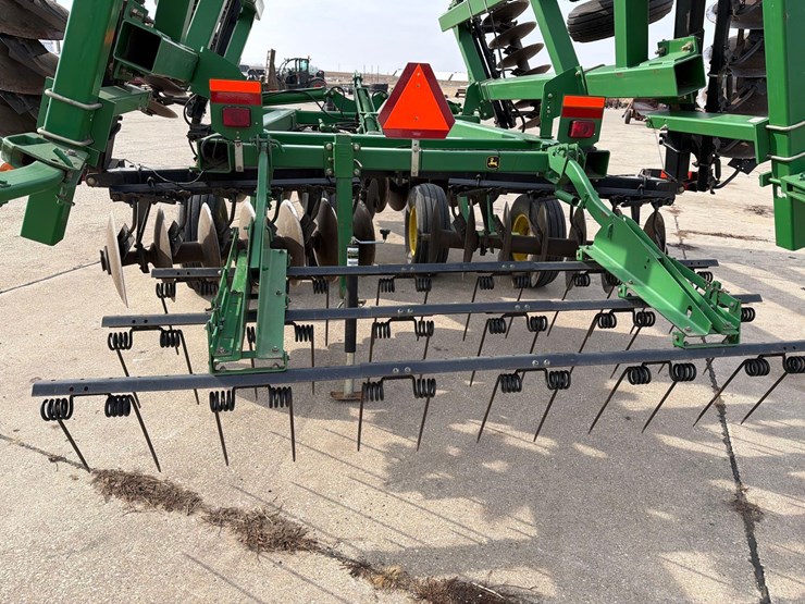 john-deere-637-image-31