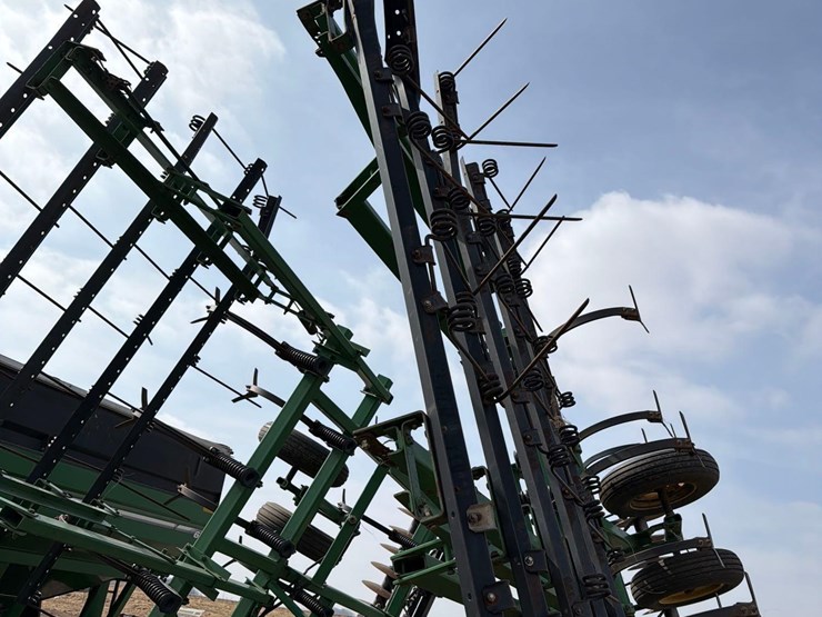 john-deere-726-image-25