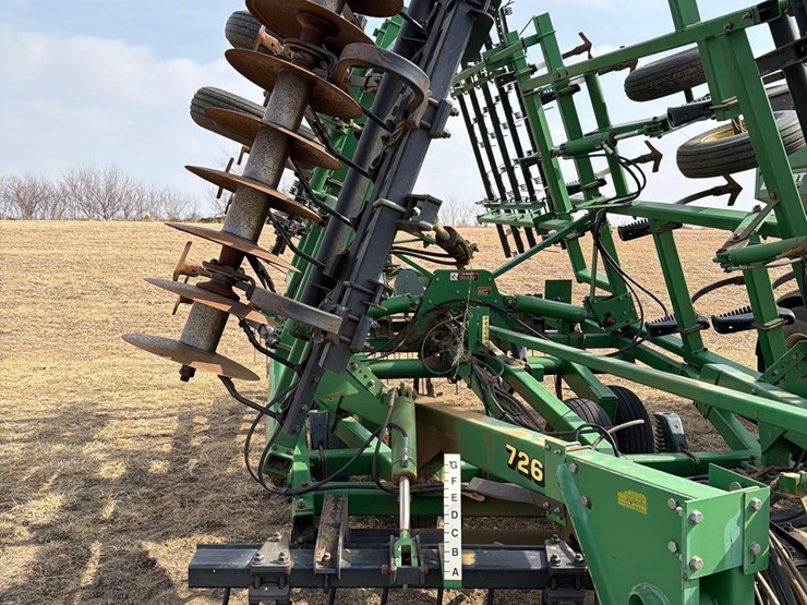 john-deere-726-image-15