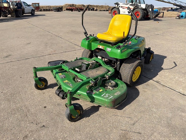 john-deere-f687-image-1
