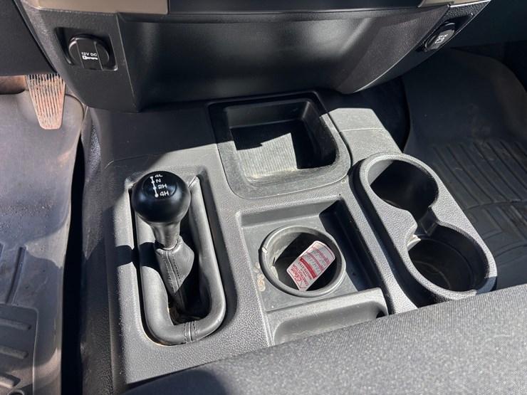 2012-dodge-3500-image-16