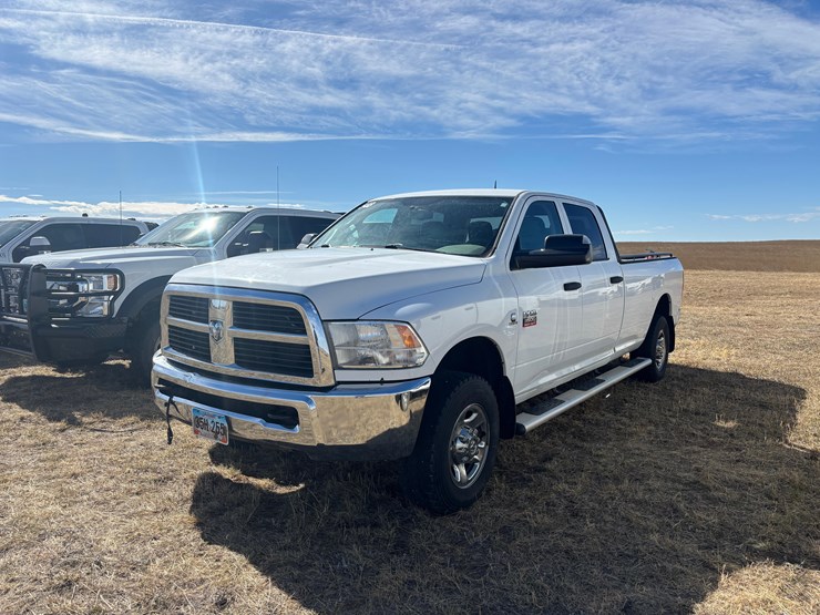 2012-dodge-3500-image-1