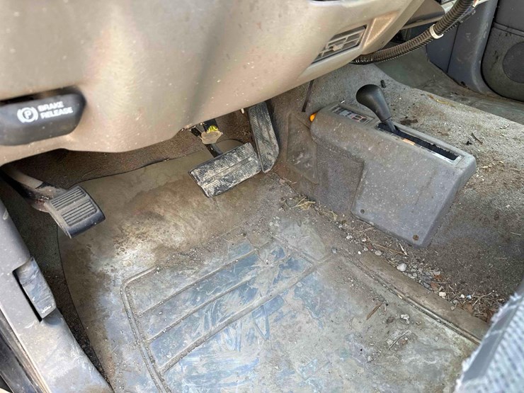 1995-gmc-1500-image-19