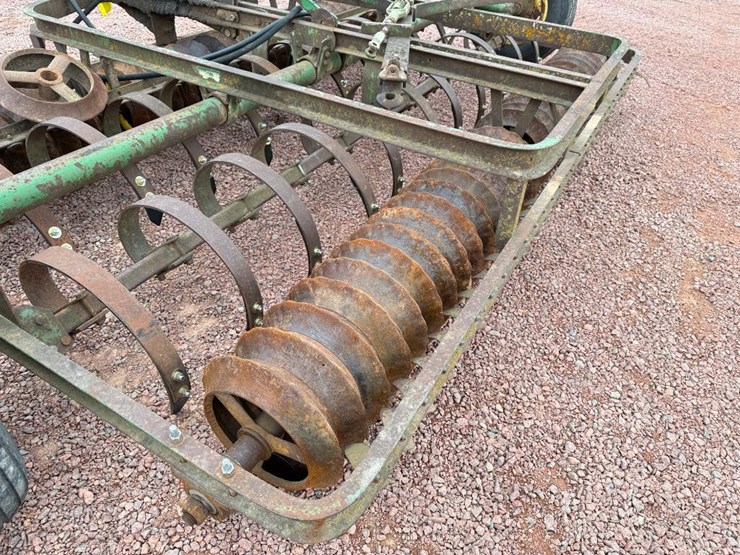 10-john-deere-10-image-7