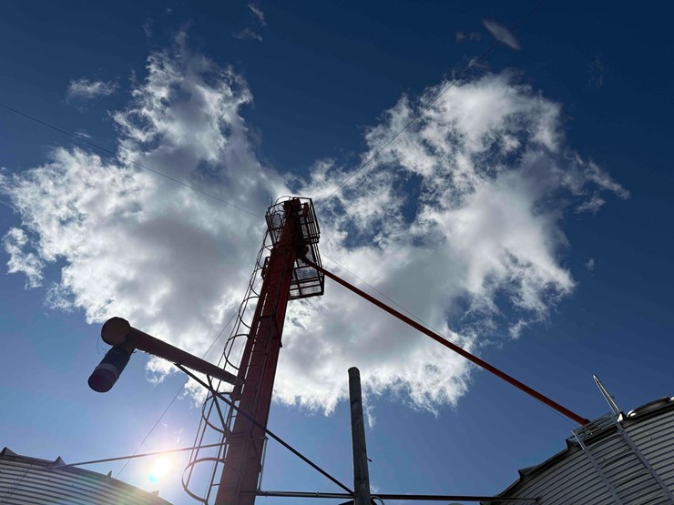 grain-leg-w-downspouts-image-6