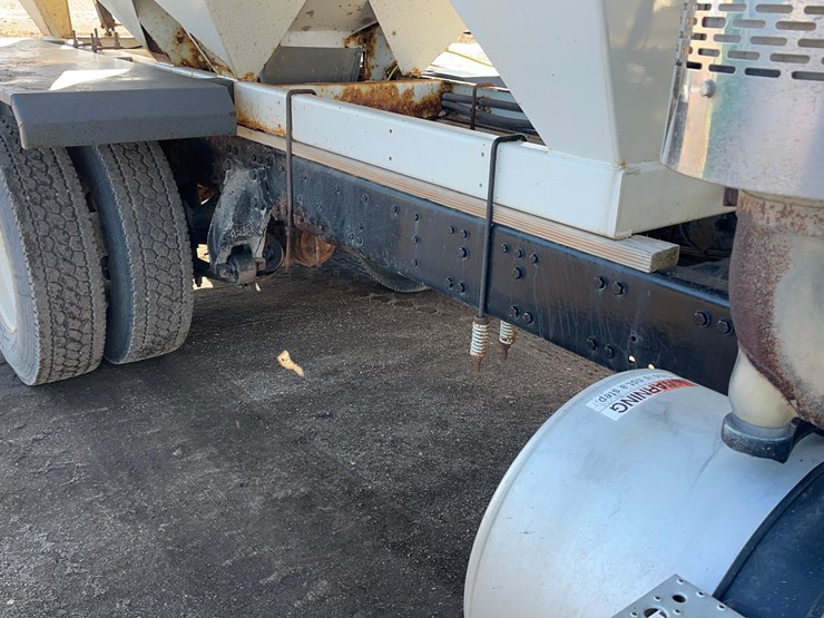 2004-caterpillar-c12-image-32