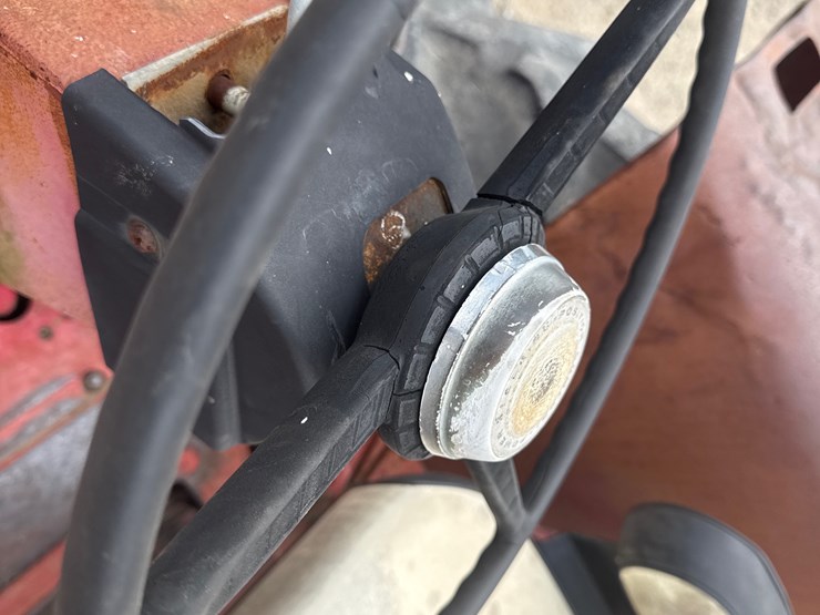 #85-•-1973-international-f1066-tractor-2610172u030459-inv#-42778-image-38