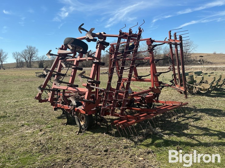 hesston-2210-image-7