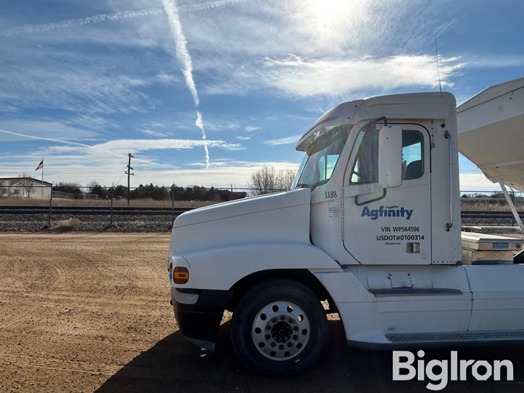 1998-freightliner-century-120-image-10