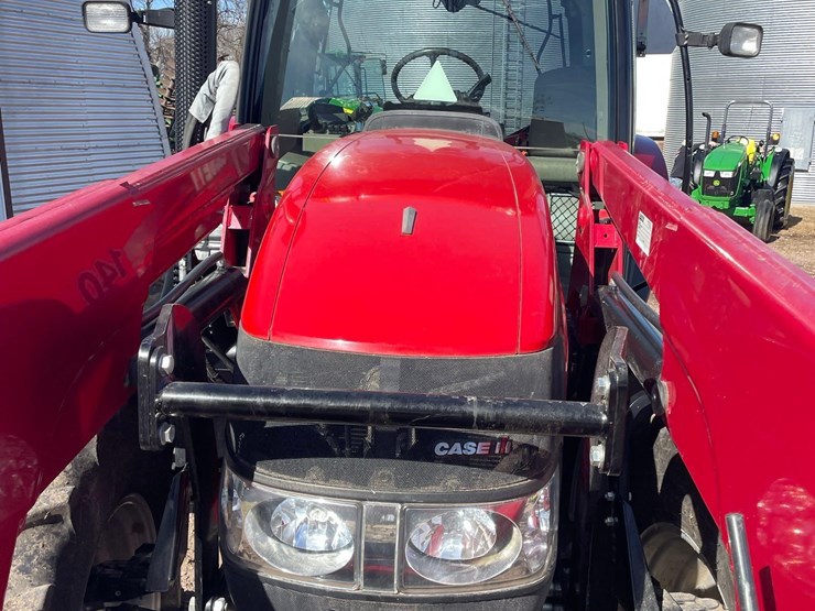 2013-case-ih-l765-image-30