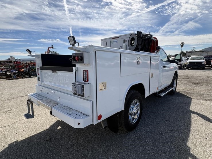 2024-dodge-2500-image-3