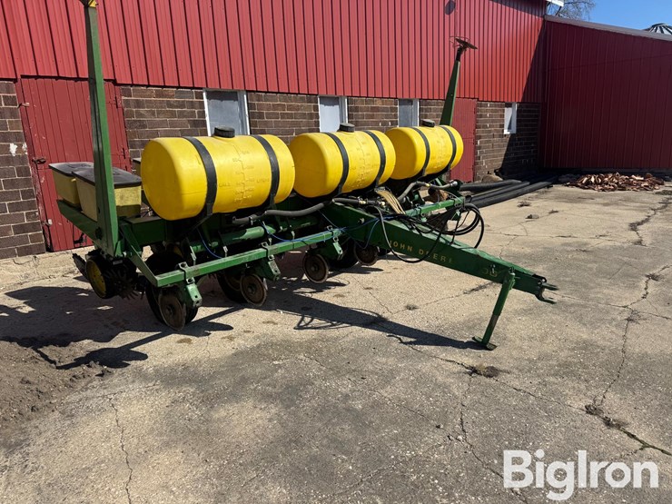 john-deere-7000-image-3