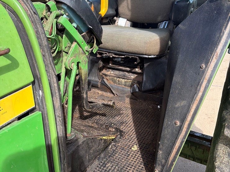 john-deere-4430-image-33