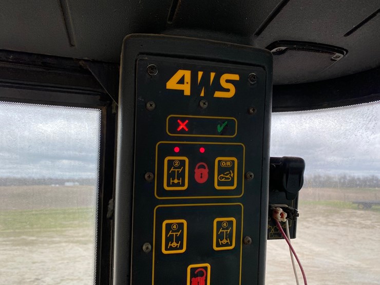 jcb-fast-trac-2140-image-44